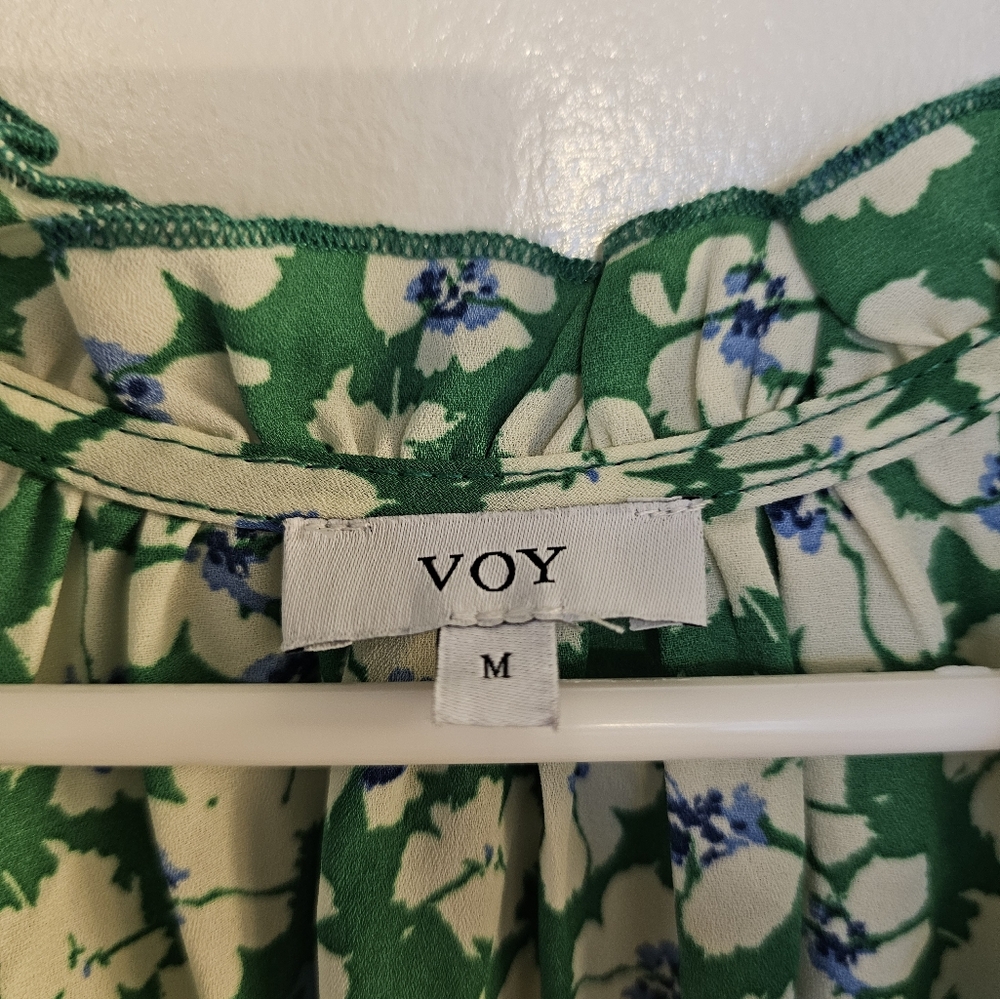 Green Floral Blouse - Picture 2 of 2